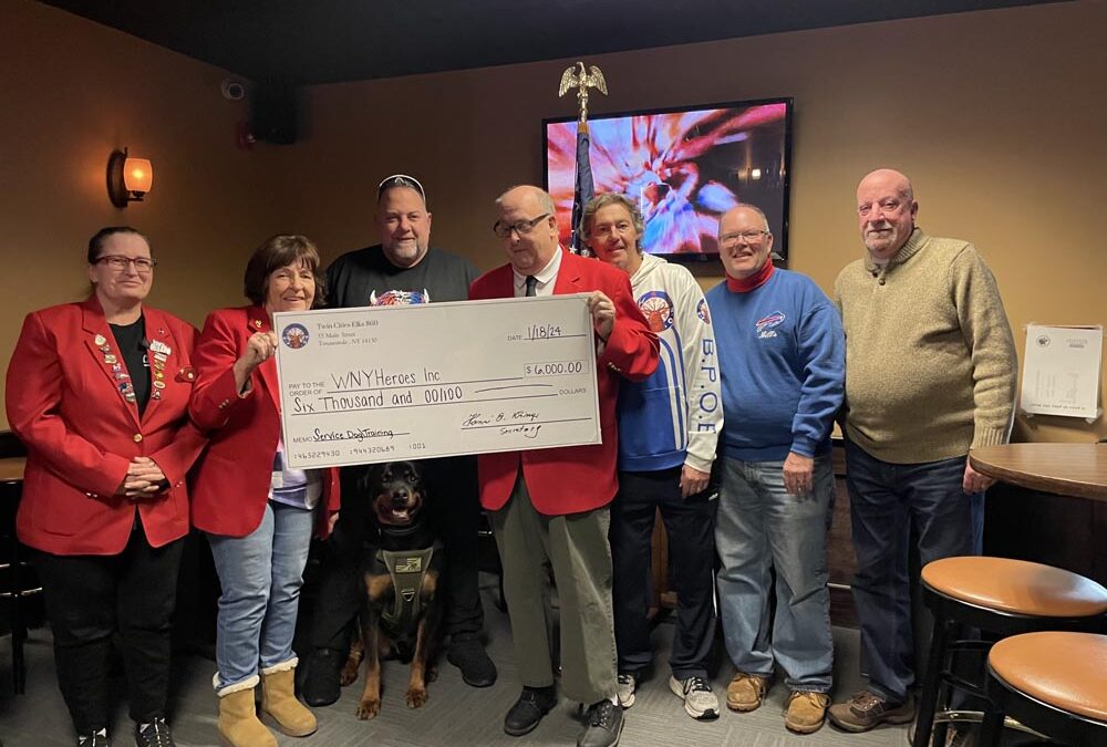 Twin Cities Elks Lodge 860 donates $6,000 to support service dog