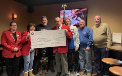 Twin Cities Elks Lodge 860 donates $6,000 to support service dog